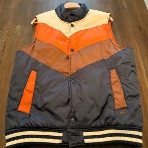 Volcom puffer vest size medium